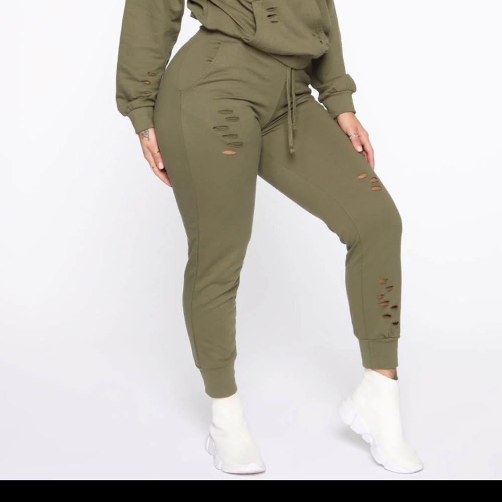 Distressed Lounge Pants/Sweatpants - Picture 3 of 3